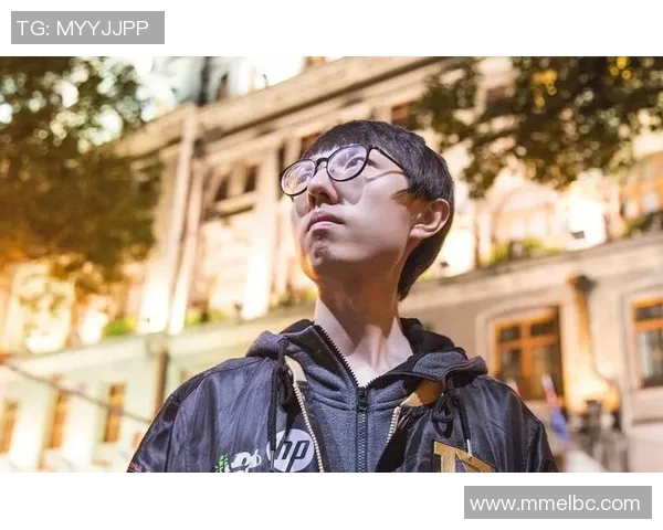 RNG战队防守策略全解析：如何在英雄联盟中掌控局势与节奏